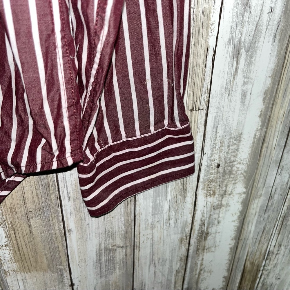 American Eagle Maroon Classic Fit Button Down - Picture 2 of 5